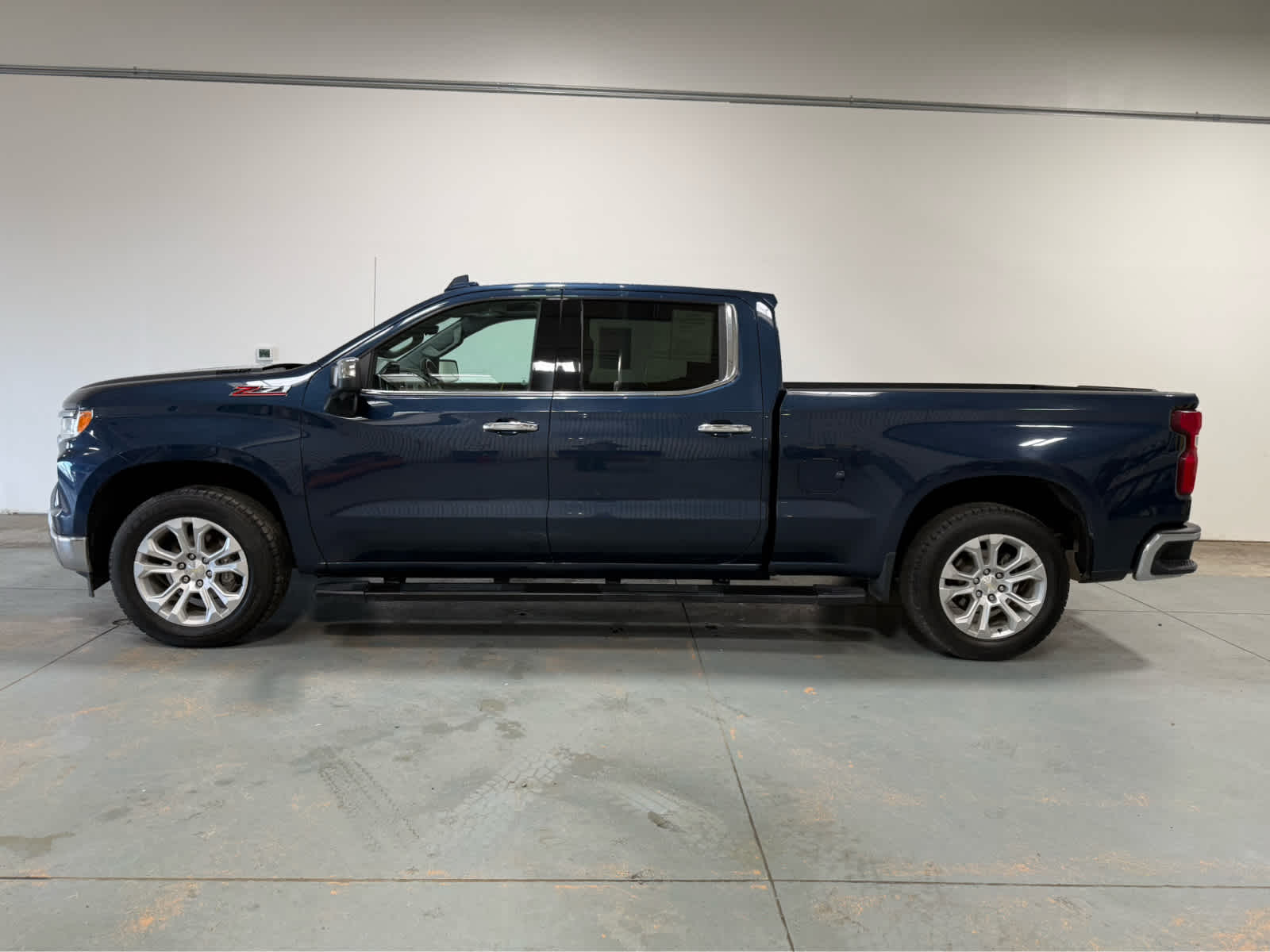 2022 Chevrolet Silverado 1500 — side profile view