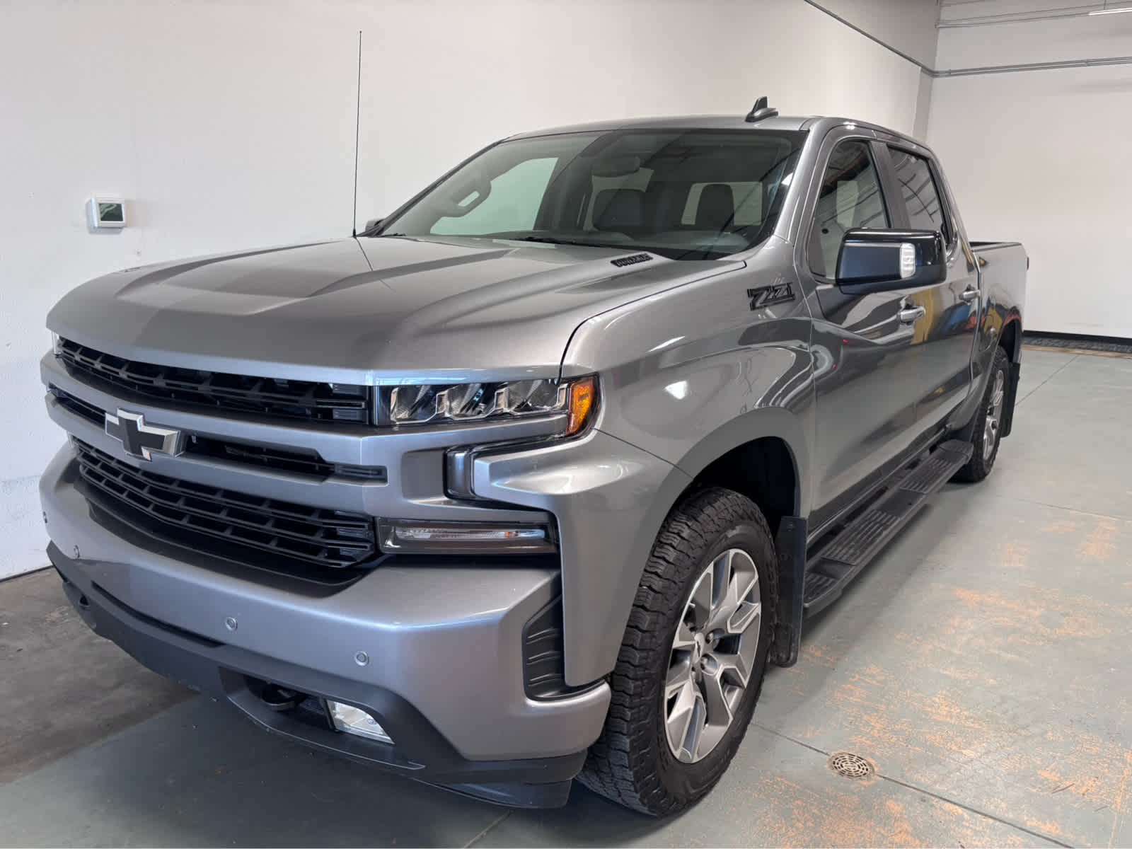 2021 Chevrolet Silverado 1500 RST in Satin Steel Metallic — front three-quarter view